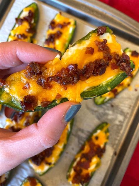 Keto Jalapeno Poppers With Bacon And Cream Cheese