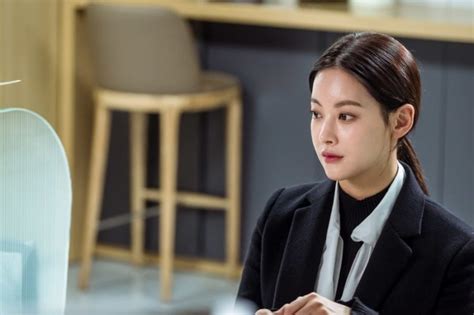 Oh Yeon Seo Shows Characters True Colors With Impressive Acting In