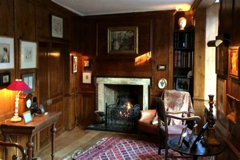 Fixing Up An Old House On A Budget - 35 Tips for Renovating Old Houses