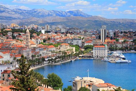 It lies on the eastern shore of the adriatic sea and is spread over a central peninsula and its surroundings. How to get from Zagreb to Split in Croatia | Croatia ...