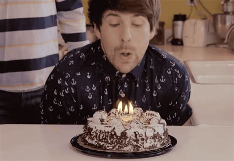 Mar 24, 2020 · with tenor maker of gif keyboard add popular animated birthday gifs with sound animated gifs to your conversations. Best Birthday Candles GIFs | Find the top GIF on Gfycat