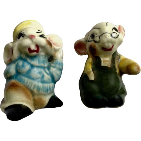 Pin by Gumgumfuninthesun on My Salt And Pepper Shakers I sell online | Salt and pepper, Vintage ...