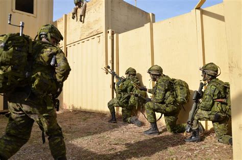Canadian Reservists Taking Part In Exercise Noble Guerrier 13discover
