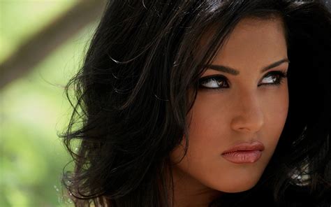 Women Pornstars Sunny Leone Faces Wallpapers Hd Desktop And Mobile Backgrounds