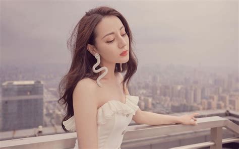 迪丽热巴 迪力木拉提 Dilraba Dilmuratはinstagramを利用しています「能看到姐姐状态怎么好 真开心 😊 希望姐姐每天都