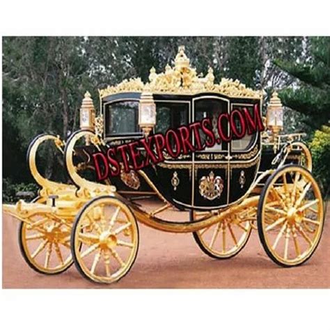 Beautiful Gold Royal Carriages Luxury Horse Drawn Royal Coach Royal