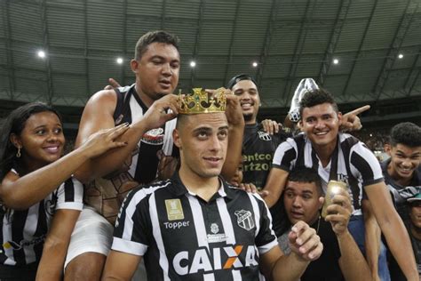 Sport recife last 6 matches. "Rei Arthur" comemora Bicampeonato com coroa dada pela ...