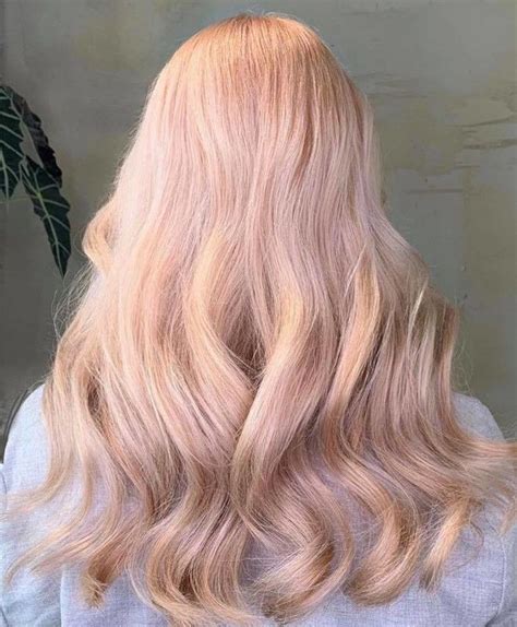 The Peachy Blonde Is The Perfect Light Hair Color For Fall Pink Blonde Hair Light Hair Color