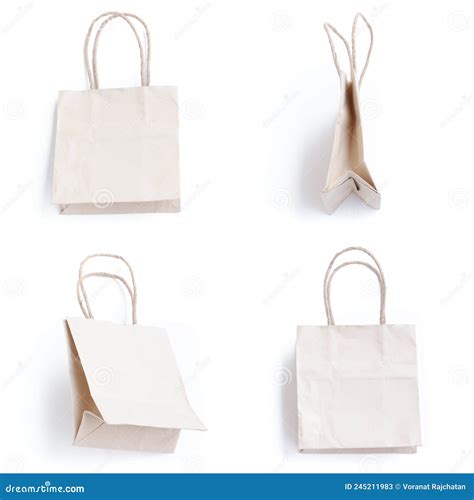 Bolsas De Papel Recicladas Sobre Fondo Blanco Imagen De Archivo Imagen De Reutilizable Bolsos