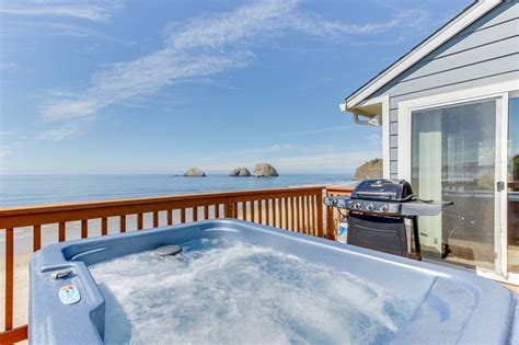 Beachfront Dog Friendly Cottage W Private Hot Tub And Stunning Views