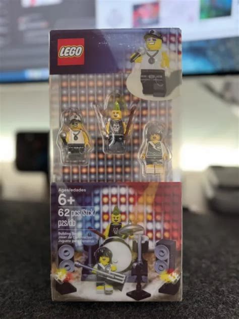 Lego Collectable Minifigures Rock Band Minifigure Accessory Set
