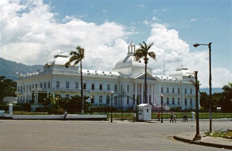 Haitian National Palace After The January 2010 Earthquake 3000 X