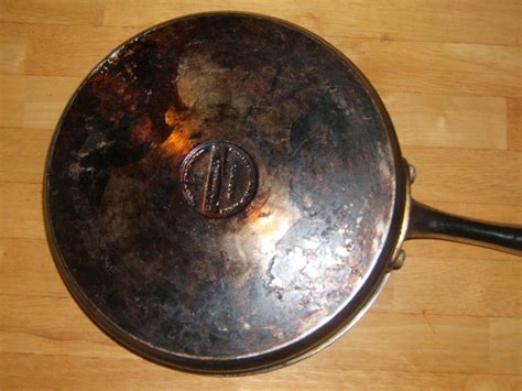 How to clean the bottom of stainless steel pans. How to Clean the Bottom of Your Stainless Steel Pans ...
