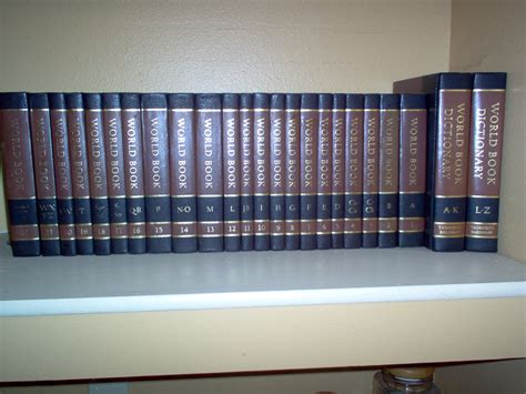 Vtg 1976 Complete World Book Encyclopedia Set 24 by RinaldoArtisto