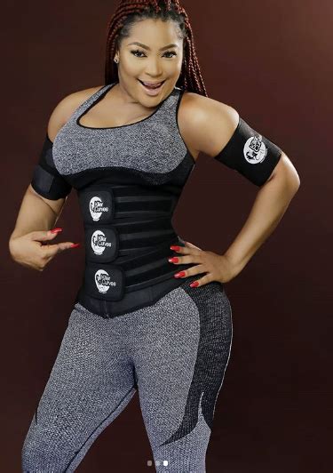 Uche Elendu Killer Curves Fabwoman News Celebrity Beauty Style Money Health Content For