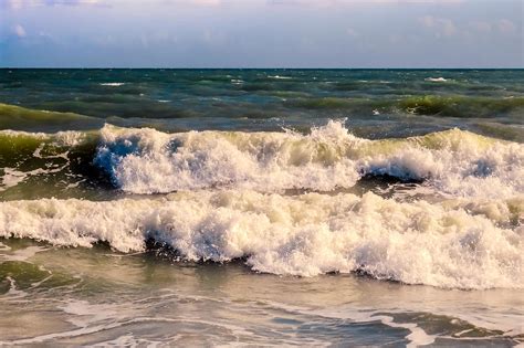 Atlantic Ocean Waves Photograph By Zina Stromberg