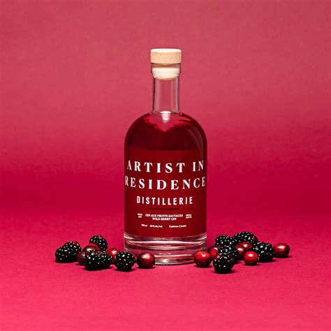 Gin Aux Fruits Sauvages Artist In Residence Distillerie
