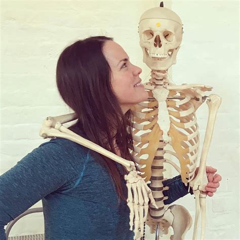 Wow, viele neue gesichter bei hitachi solutions! Spring is almost here! April Yoga with Chantal Hauser!