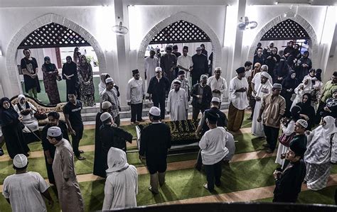 Masjid attataqwa 2680 golfside rd ann arbor, mi 48108. Masjid Taqwa, TTDI, Sharifah Aini | Perginya Biduanita ...