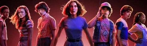 Stranger things est une série tv de matt duffer et ross duffer avec millie bobby brown (eleven), millie bobby brown stranger things bonus vo stranger things dans les autres langues. Bist du ein Stranger Things Suchti?