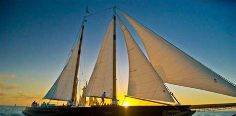 Key West Attractions Sunset Sail Center Court Key West