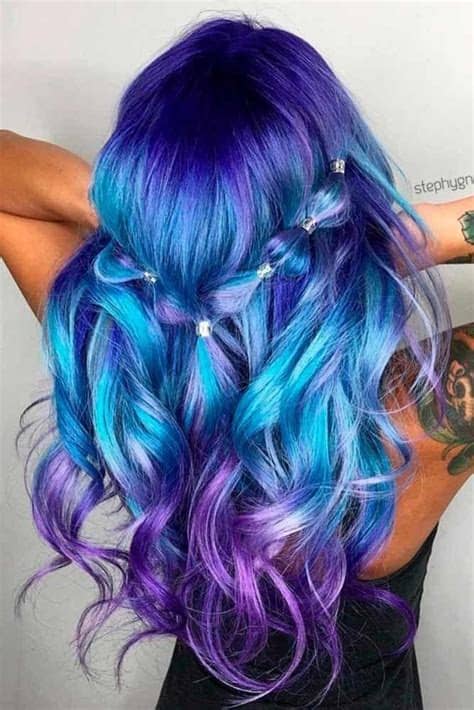 Find the right blue ombre hairstyle to match your personality and hair style. 21 Trendy Styles For Blue Ombre Hair in 2018 | Bright hair ...