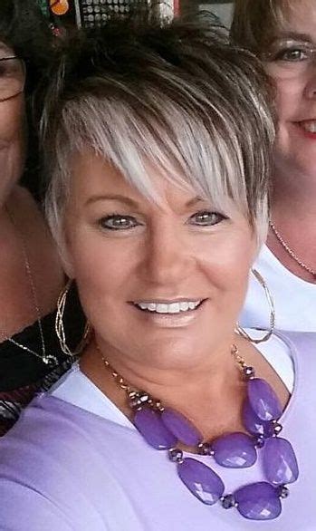 Buy hair highlighting & colouring foils and get the best deals at the lowest prices on ebay! Short Hair Beauty | Frosted hair, Gray hair highlights ...