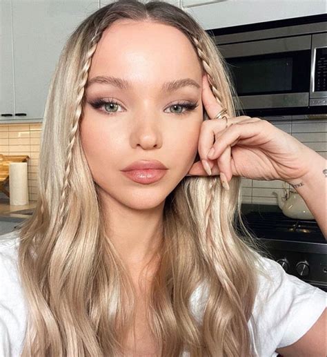 Pin By Isidora Leiva Morales On Dove Cameron In 2020 Cameron Hair