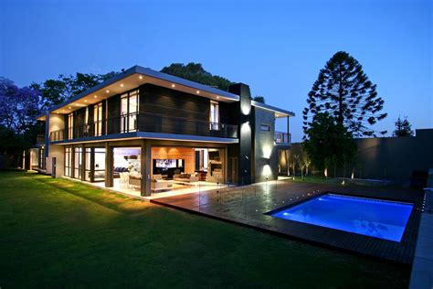 Beautiful Modern Residence By Design Partnership In Johannesburg