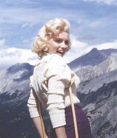 Rarely Seen Photographs Of Injured Marilyn Monroe On Crutches In Canada In The Summer Of