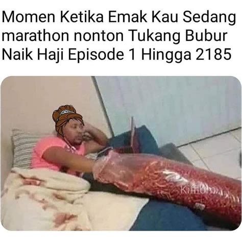 10 meme kocak ketika emak nonton sinetron gak bisa diganggu