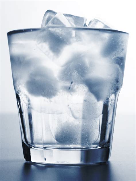 Ice Water Stock Image Image Of Kitchenware Thirst Mixed 171255