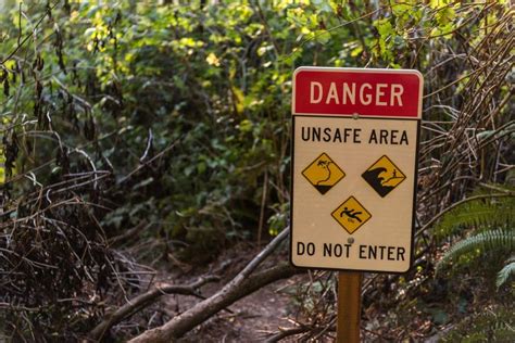 7 Must Know Hiking Trail Signs
