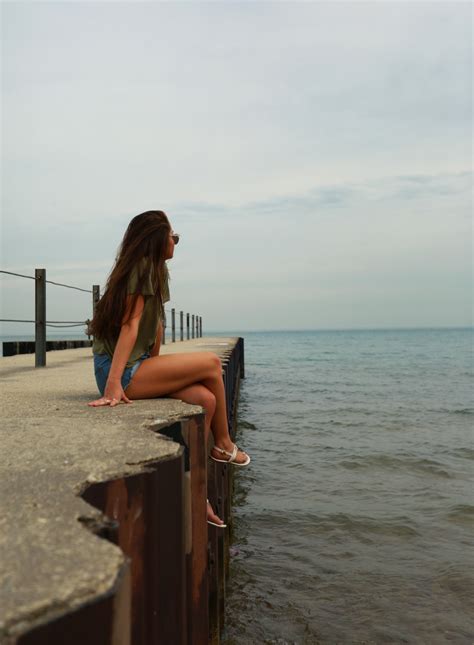무료 이미지 바닷가 바다 연안 모래 대양 소녀 여자 일몰 햇빛 아침 육지 휴가 모델 물줄기 드레스 아름다움 인간 위치 3840x5235