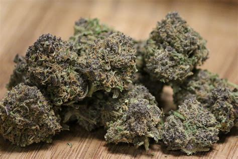 Featured Strain: Cherry OG! - Tokém Cannabis