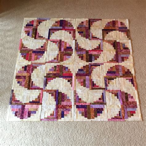 Variation log cabin this 12 inch. Suzy's Quilting Room: Curvy Log Cabin Progress