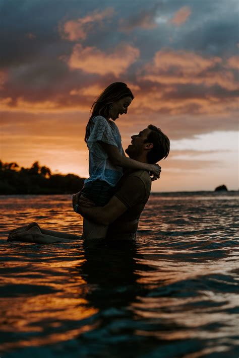 Kelsey Bill Golden Hour Sunset Session Couples Adventure Photographers Big Island