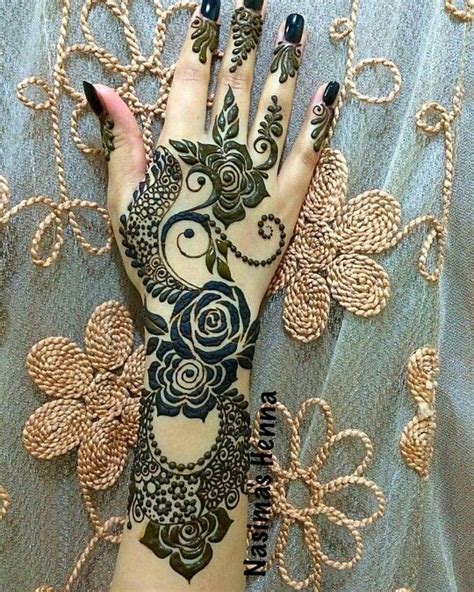 25 Latest Floral Henna Mehndi Designs For Hands Bling Sparkle
