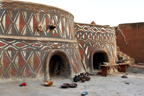 Traditional Houses Of The Sirigu Vernacular Architecture Traditional Houses African House
