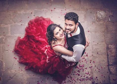 20 Indian Pre Wedding Shoot Dresses Ide Terkini