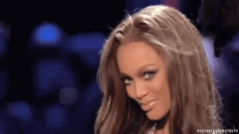 Tyra Banks Makes The Craziest Faces And That S Why We Love Her Huffpost