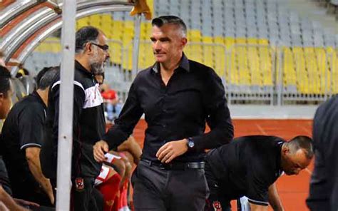 ترتيب مجموعة الاهلى فى دورى أبطال أفريقيا، حيث انطلقت مباريات الأهلى فى دور المجموعات فى دورى أبطال أفريقيا قبل بداية توقيت مباريات الاهلى فى الدورى. كارتيرون يحقق رقما قياسيا مع الأهلي ويؤكد : قدمنا درسا ...