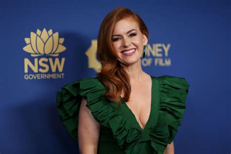 Redheaded Beauty Isla Fisher Stuns In A Cleavage Baring Dress The