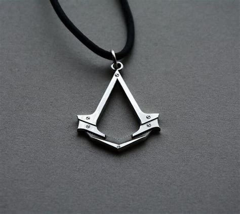 New Assassin S Creed Necklace The Antique Silver Assassins Cosplay