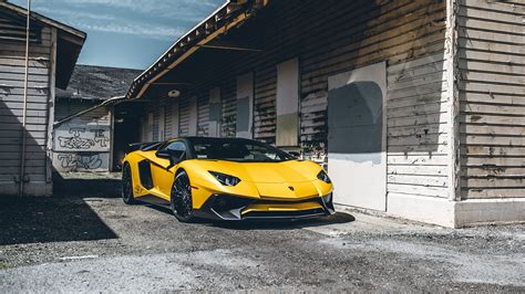 Download Yellow Sports Car Lamborghini Aventador
