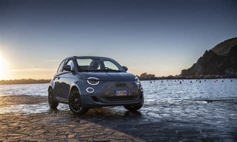 Fiat 500 Wins Convertible Of The Year Award Review