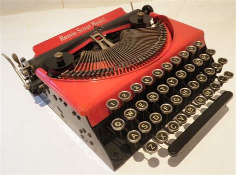 oz.Typewriter: The Remie Scout Portable Typewriter