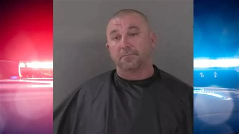 Urn Hurling Naked Man Arrested In Florida After Argument Florida Jolt