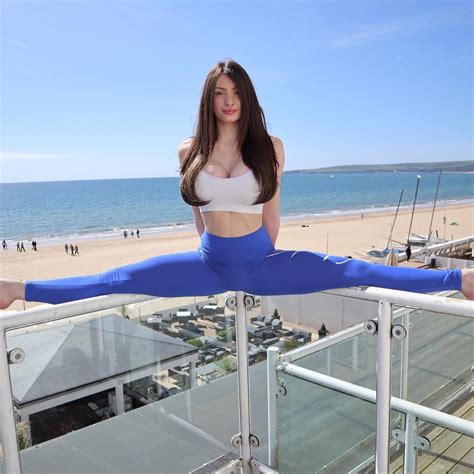 The Dream Fitness Leah Super Flexible Girl