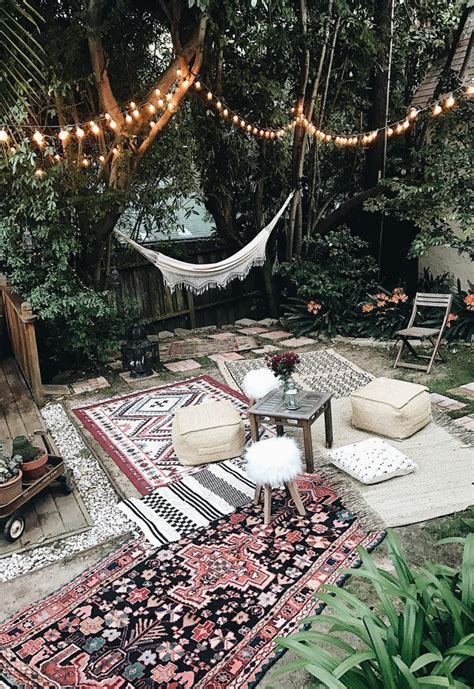 pinterest rachxlle bohemian backyard party bohemian patio bohemian rug bohemian garden ideas